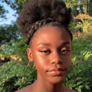 Meet your Posher, Jasmin